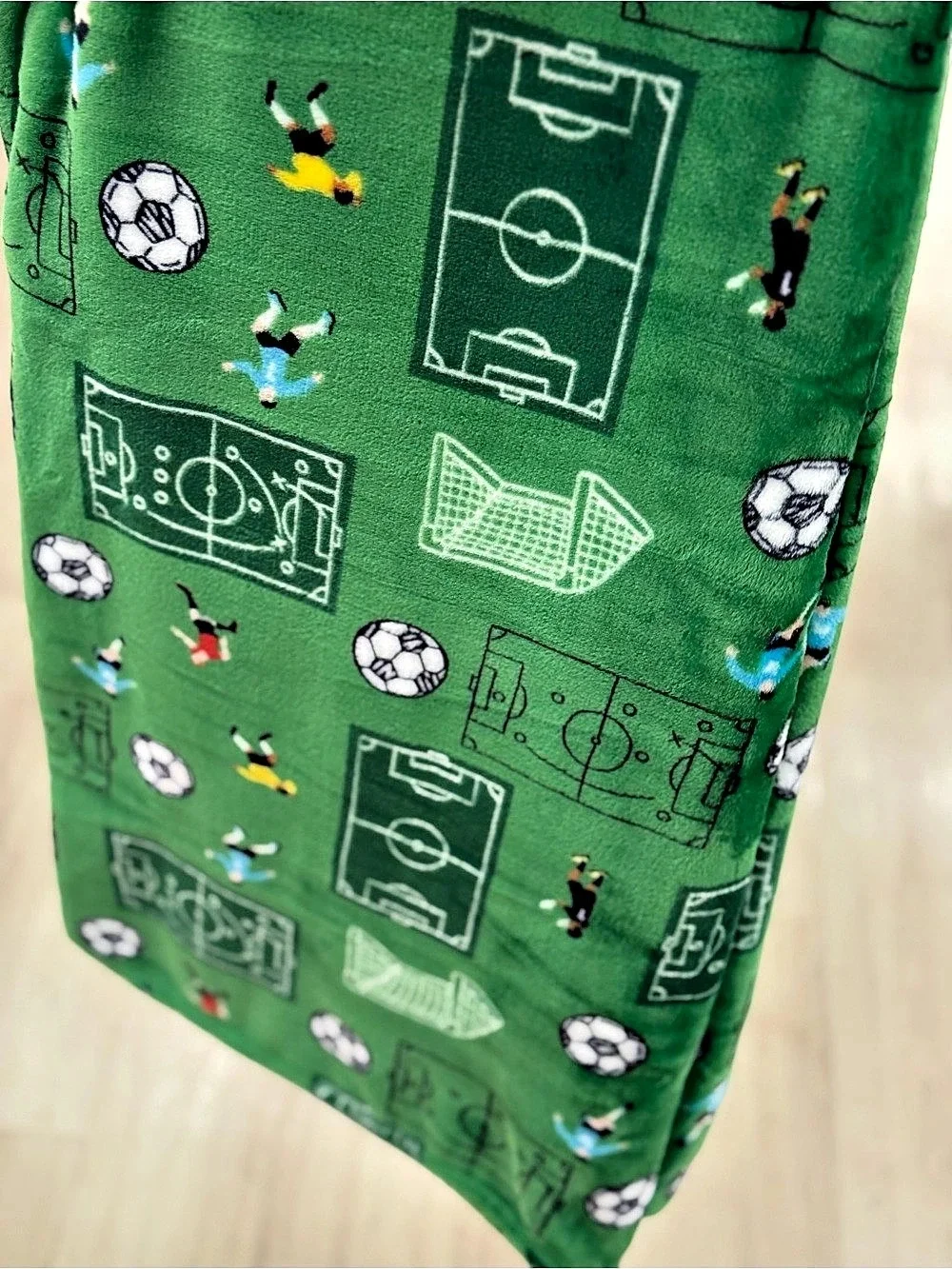 Max Studio Kids Soccer Kids Decorative Throw Blanket Green